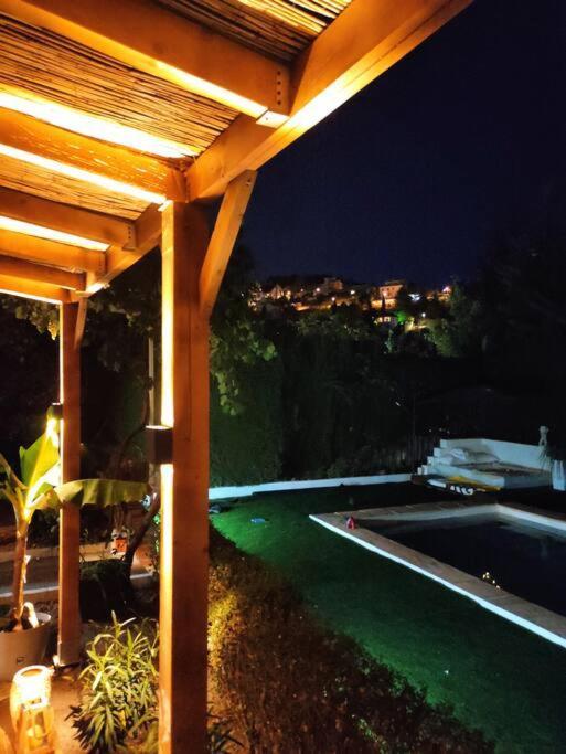 Chalet con piscina en entorno idílico La Zubia  Exterior foto