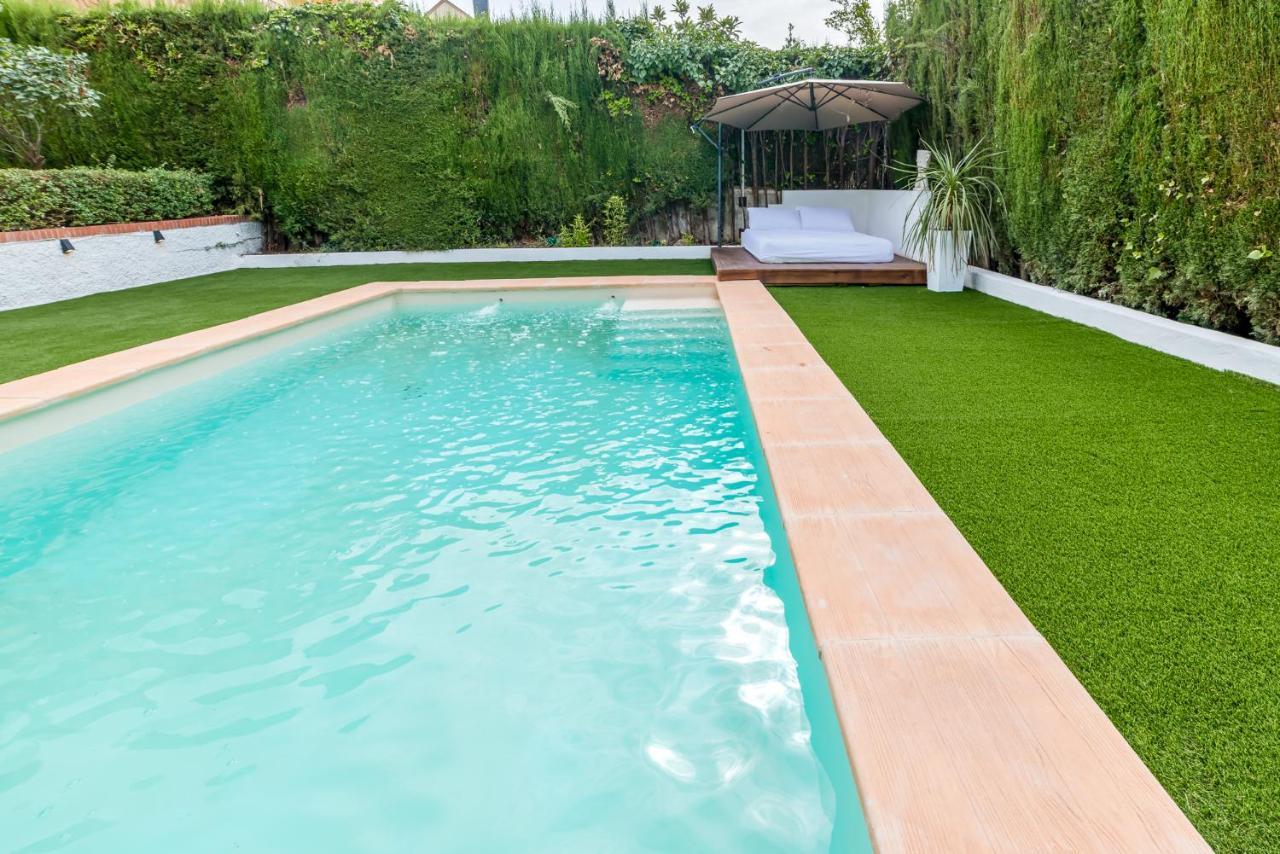 Chalet con piscina en entorno idílico La Zubia  Exterior foto